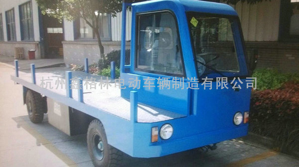 單邊封閉式電動(dòng)搬運(yùn)車(chē).jpg